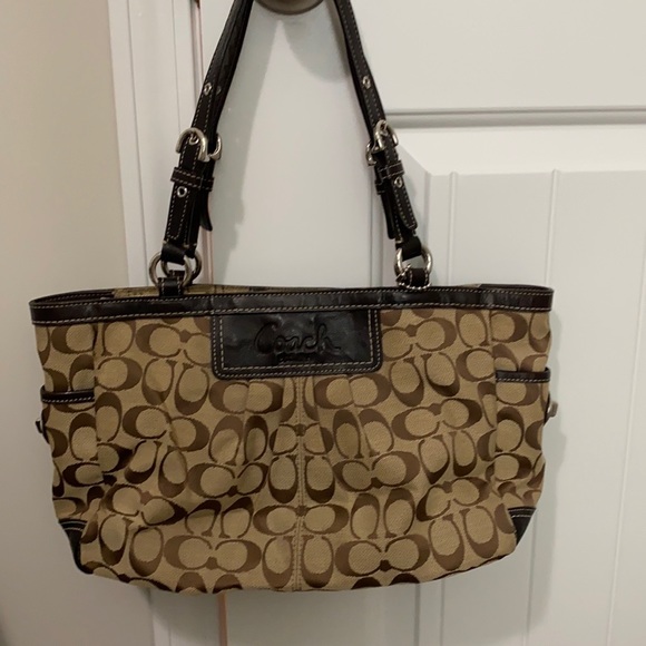 Coach small shoulder bag - Picture 1 of 6